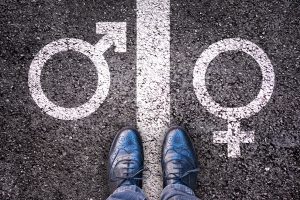 Arkansas : vers l’interdiction des transitions de genre pour les mineurs ?