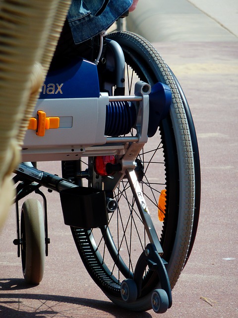 pixabay_wheelchair-2447258_640