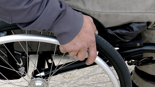 wheelchair-1230101_340_pixabay