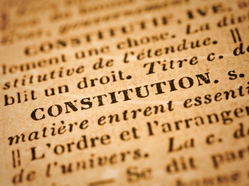 Constitutionnalisation de l’avortement : « On ne joue pas avec la norme constitutionnelle » [Interview]