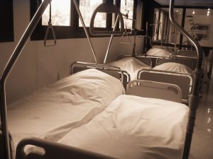 Belgique : un médecin suspendu après une euthanasie illégale