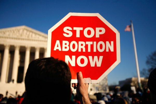 Avortement : une interdiction quasi-totale en Arizona