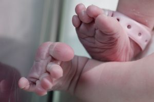 France : le premier bébé "PMA pour toutes"