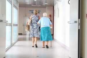 Handicap et vieillissement : la Cour des comptes dénonce un « défaut d’anticipation des pouvoirs publics »