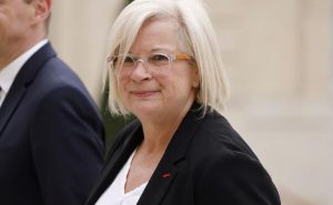 Catherine Vautrin devient ministre du Travail, de la Santé et des Solidarités : une nomination qui interroge